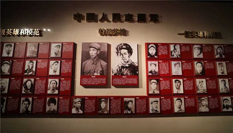這是位于遼寧省丹東市的抗美援朝紀(jì)念館里的英烈墻。.jpg